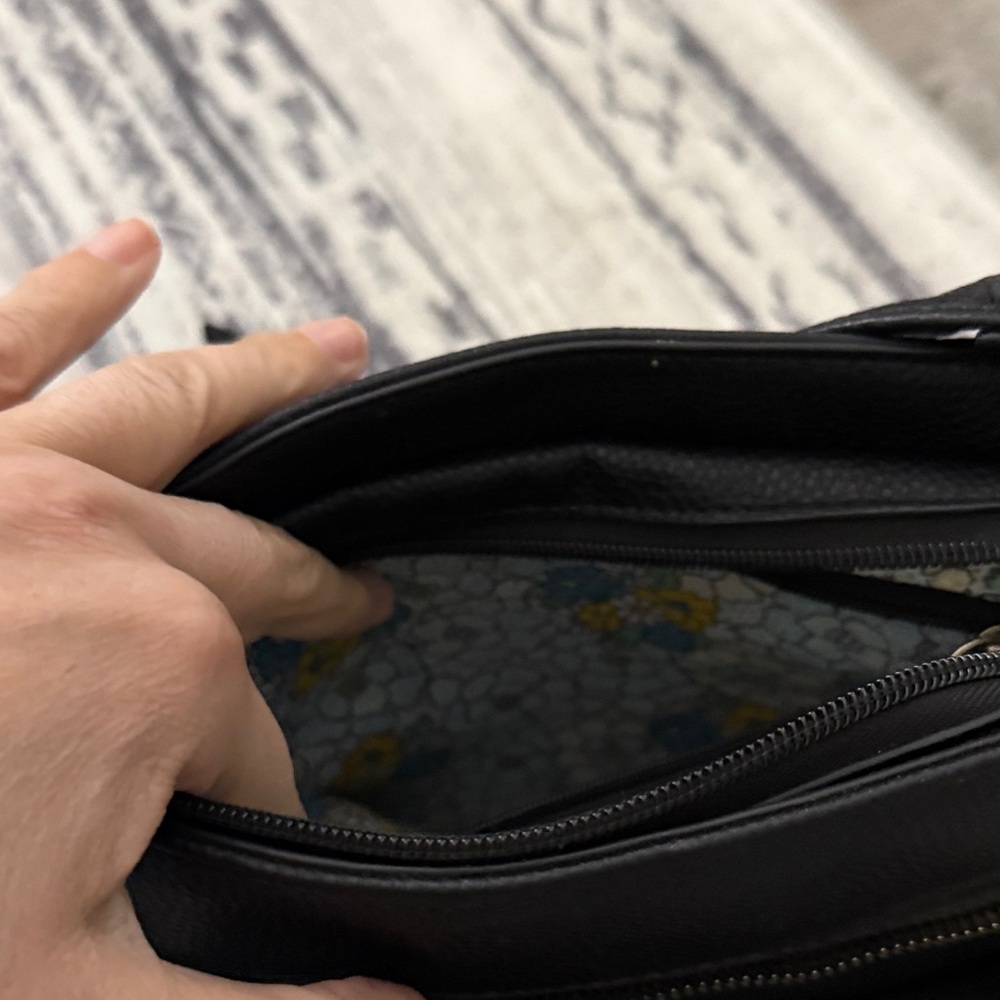 Nanette Lepore Black Leather Shoulder Bag - Picture 5 of 7